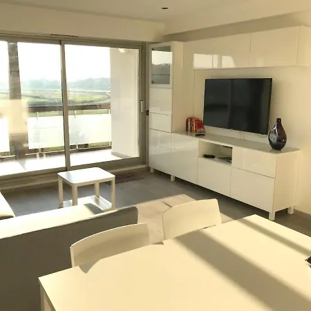 Centre Grand 2 Pieces Parking Terrasse Vue Hippodrome
